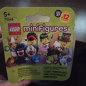 LEGO Minifigures Series 27 - Colorful Character Set